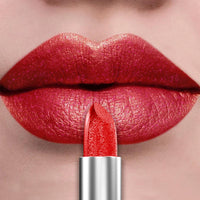 uxeMetal Lips – Brilho Intenso, Poder Absoluto
