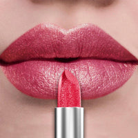 uxeMetal Lips – Brilho Intenso, Poder Absoluto