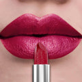 uxeMetal Lips – Brilho Intenso, Poder Absoluto