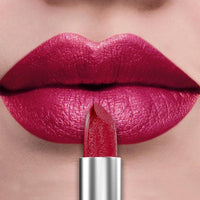 uxeMetal Lips – Brilho Intenso, Poder Absoluto